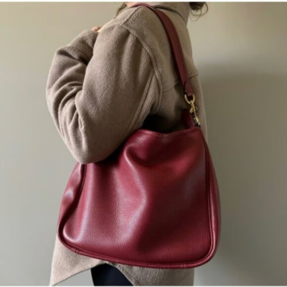 Coach Cary Shoulder Bag. Like new. Rare color - Red. - Picture 12 of 14